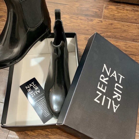 Naturalizer black boots - Picture 3 of 5